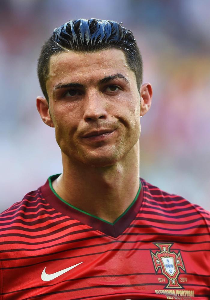 Watch FIFA 23 stadium chant 'SIUUU' as Cristiano Ronaldo performs