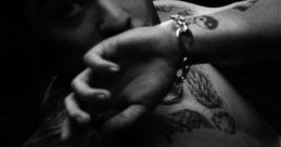 ZAYN - PILLOWTALK ZAYN - PILLOWTALK: Unleashing Emotions and Passion in Released in 2016, "PILLOWTALK" is a captivating