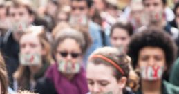 Crowd of 6000 protesters with dollar bill masks, expressing silence and discontent during a significant protest meeting.