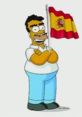 Homero Simpson proudly holds the Spanish flag, showcasing his Latin American charm and humor.