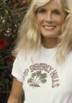 Kim Carnes Kim Carnes is a remarkable American singer-songwriter who has left an indelible mark on the industry. Born on