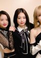 BLACKPINK Play and download BLACKPINK clips. #heart #love #smile #cute #peace sign #picture #blackpink #how you like that